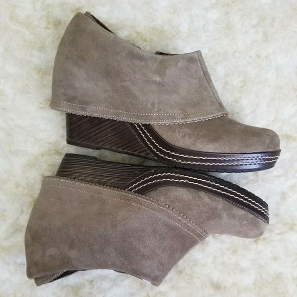 Dr. Scholl's Shoes - 11M Boots Ankle Suede Taupe Platform Wedge NWT